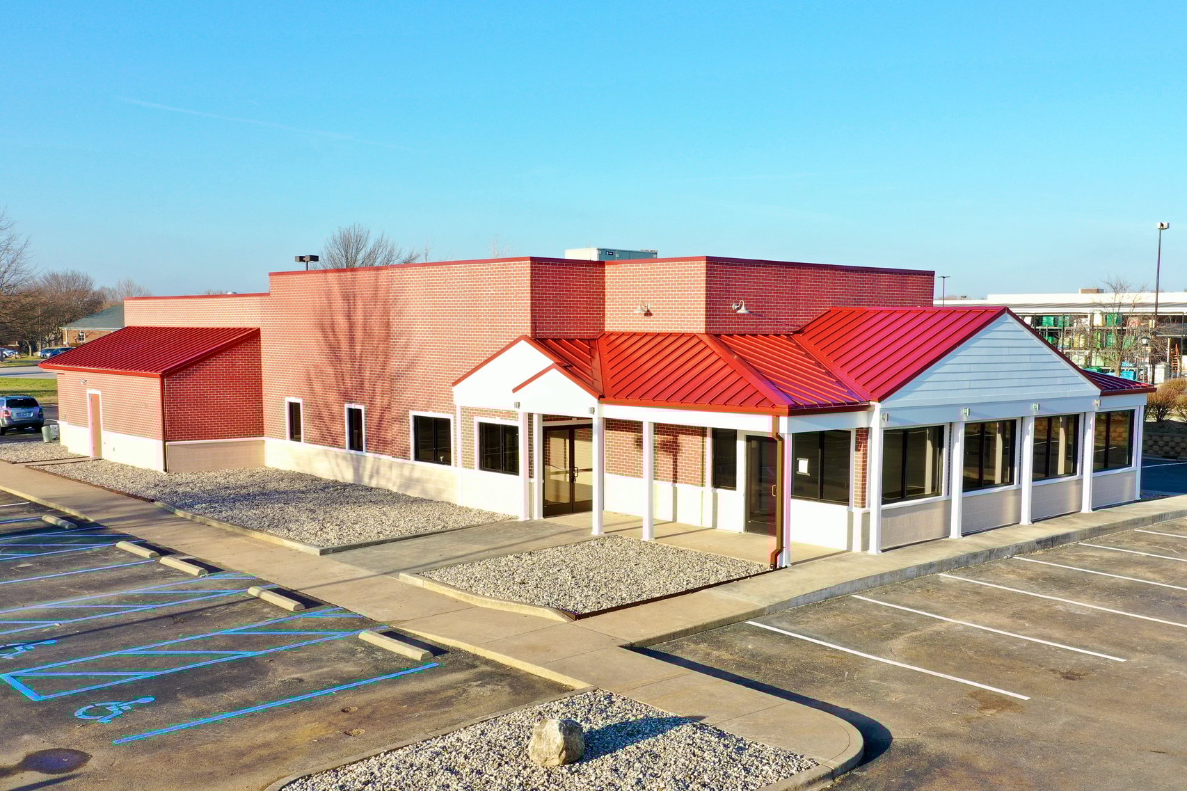 Standing Seam Metal Roof with commercial gutters Lousiville KY